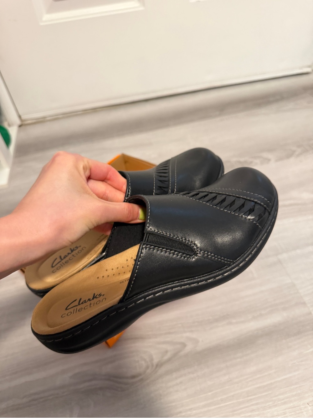 Clarks Women's Laurieann Lux Slip-On Mules 6.5 - Picture 2 of 11